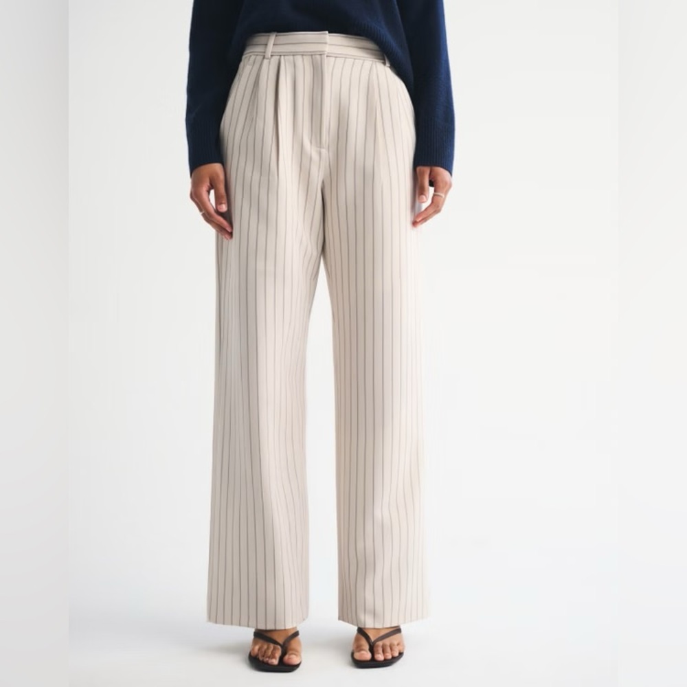 A&F Sloane Tailored Wide Leg Pant Size 4S